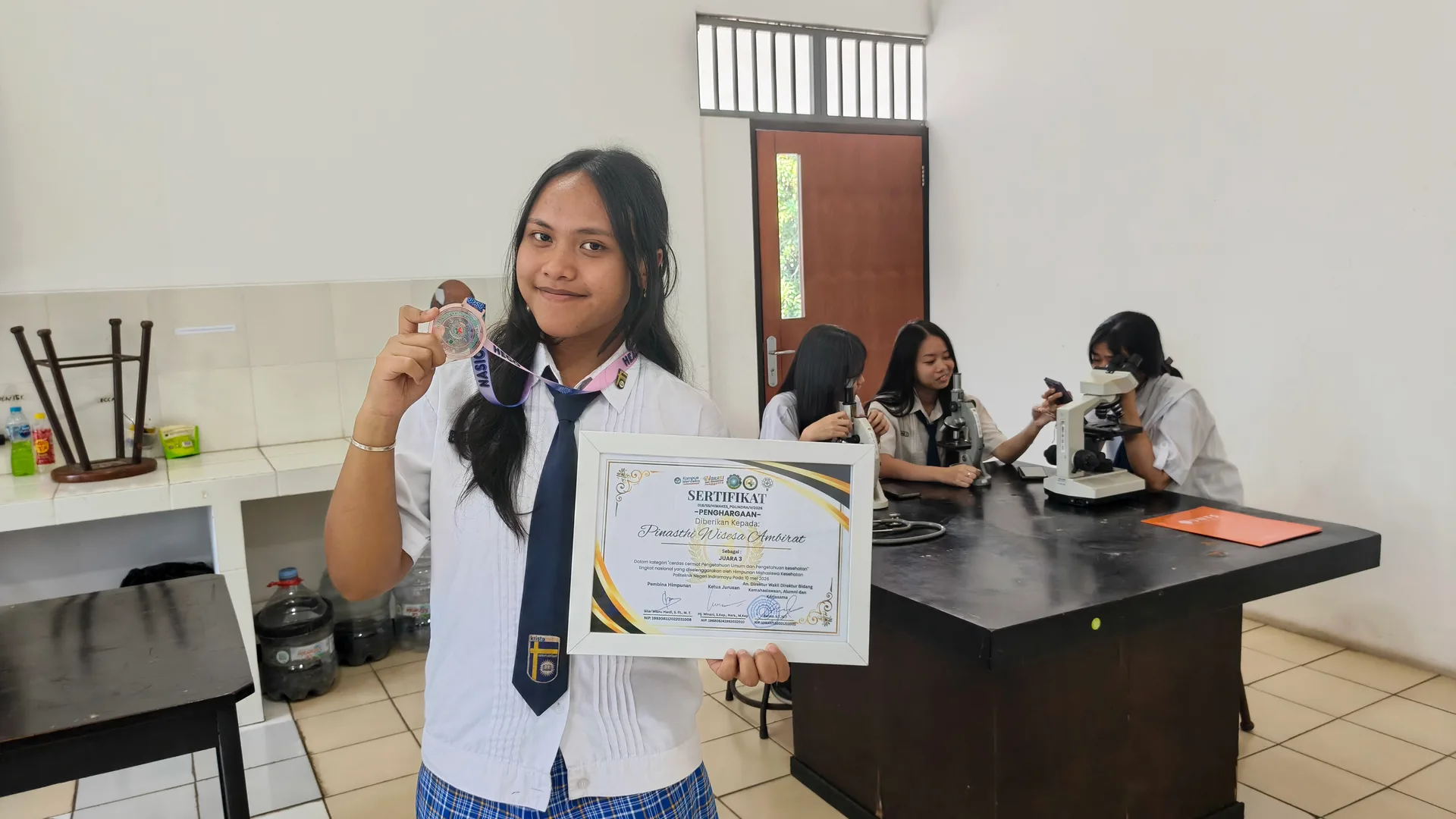Nasional - Juara 3 Lomba cerdas cermat pengetahuan umum dan kesehatan