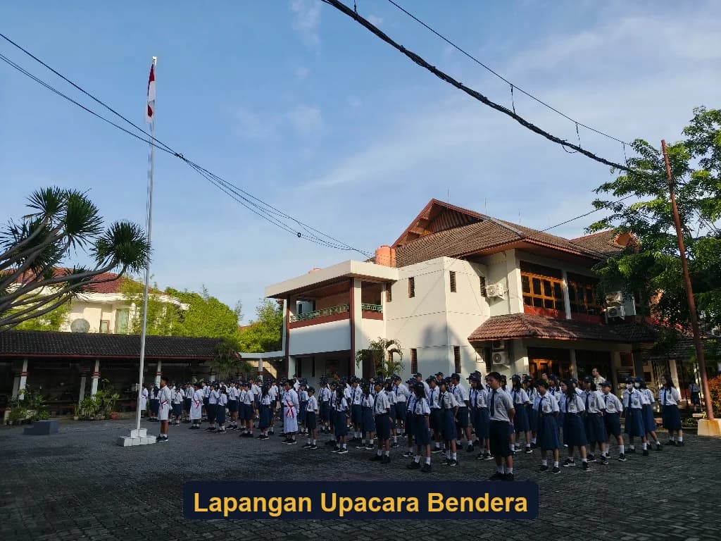 Lapangan Upacara & Olahraga