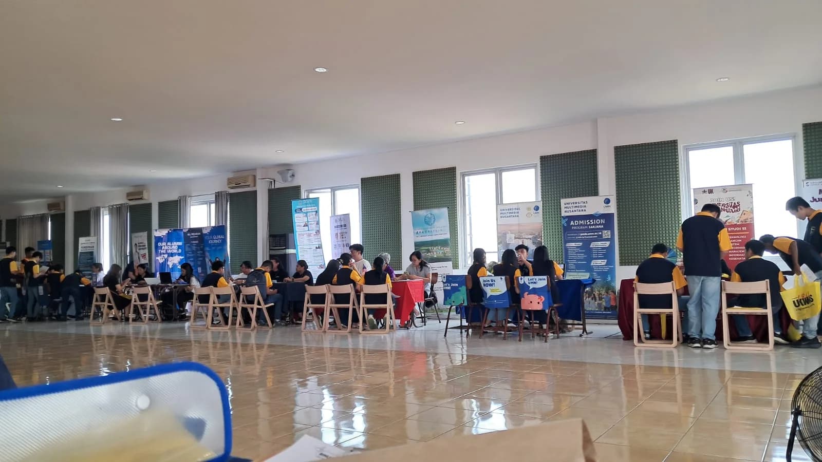 Suasana Edufair My Passion di hall lantai 4
