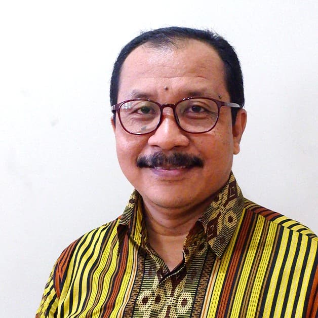 St. Haryanto, S.Si., M.M.